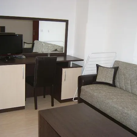 Siana 3 Suits פומורי